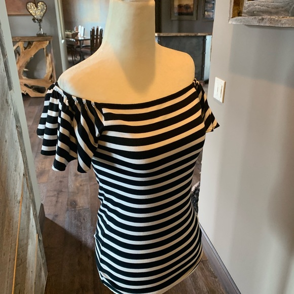 LAUREN Ralph Lauren Ruffle Sleeve - Picture 3 of 8